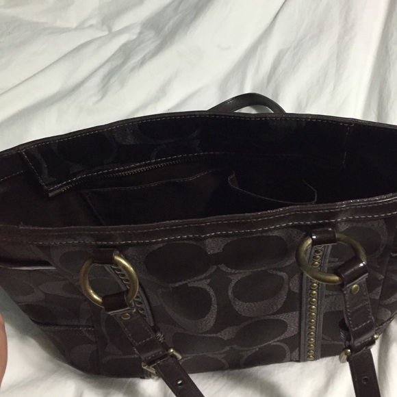 Coach bucket purse - Picture 3 of 4