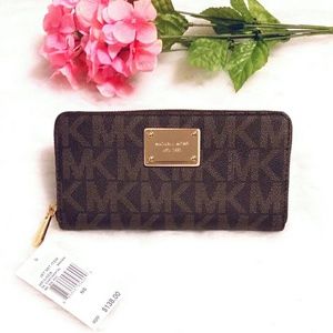 💕 NWT Michael Kors Jet Set Continental Wallet 💕