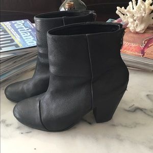 Vince Camuto Hadley Ankle Boot