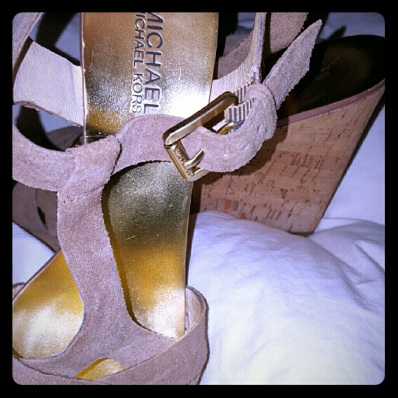 MK wedges