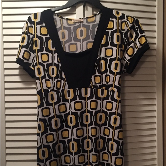 Yellow black and white dressy top