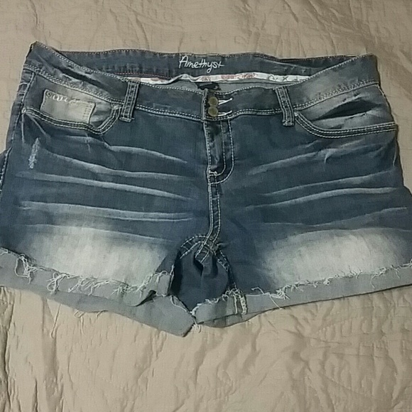 Amethyst denim shorts