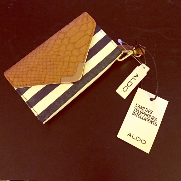 Smartphone friendly wallet (iPhone 5) made by ALDO
