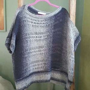 Beautiful short sleeved sweater