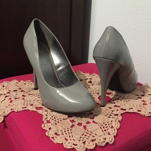 Gray heels