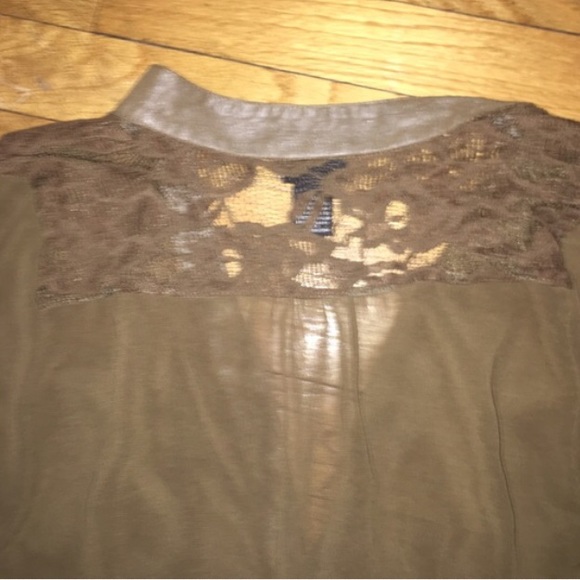 Green and brown blouse - Picture 6 of 6