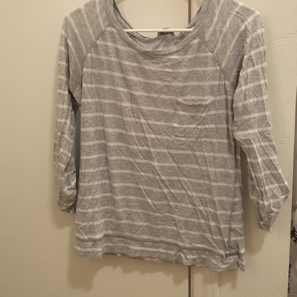 White and grey stripe sweater - Picture 1 of 2