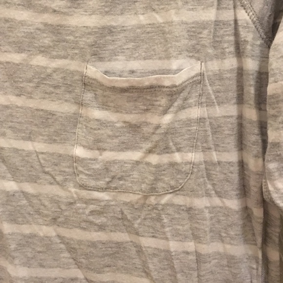 White and grey stripe sweater - Picture 2 of 2