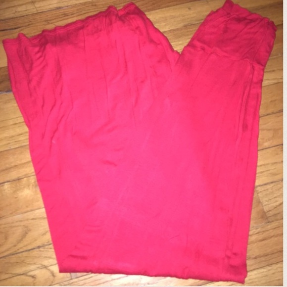 Red maxi skirt - Picture 3 of 4