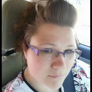 Meet your Posher, Stefanie