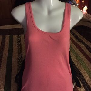 Pair of ribbed tanks