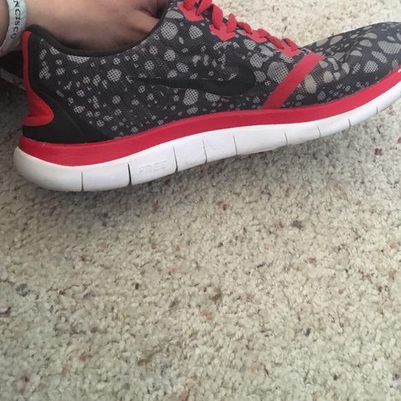 Nike free runs 4.0 🔥ILL BE WILLING TO GO DOWN 🔥