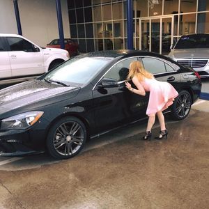 Meet your Posher, Samantha