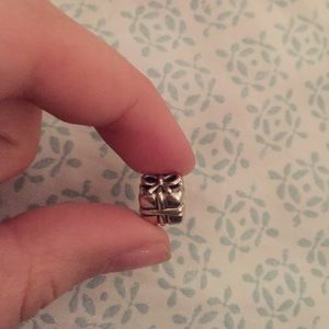Retired Pandora present charm