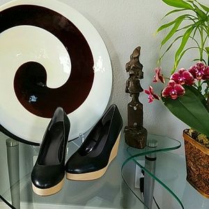 NWT GAP Wood Platform Leather Upper Black shoes