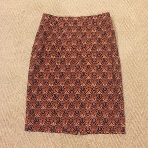 High waisted pencil skirt