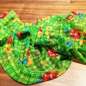 Green pashmina scarf with flower