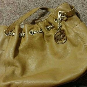 Michael kors purse