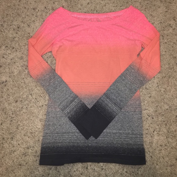 Thin long sleeve ombré shirt