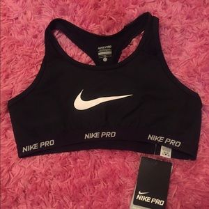 Nike Pro Sports Bra