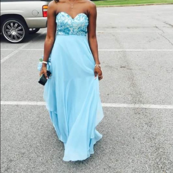 PROM DRESS