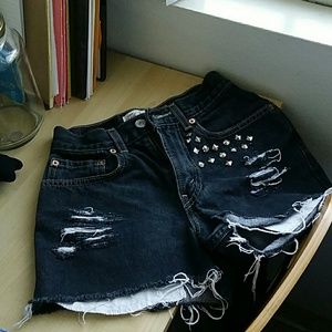 Levi's high waist shorts (removing soon)