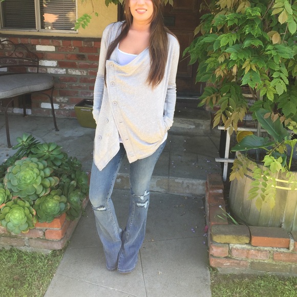 Asymmetrical button jacket - Picture 2 of 4
