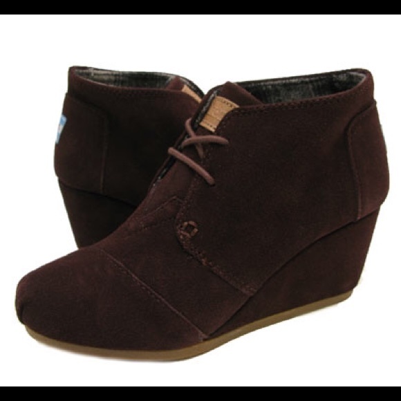 Toms desert wedges in chocolate