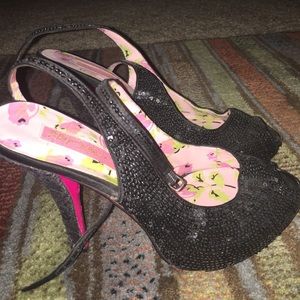 Betsy Johnson Sequin & Lace Dress Pumps