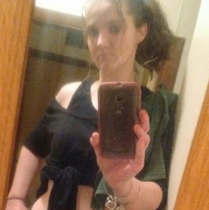 Meet your Posher, April