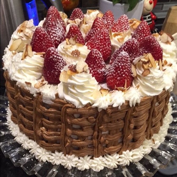 Meet your Posher, Eleonora