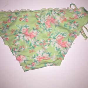scalloped bikini bottoms