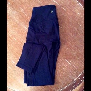 Lulu lemon all the right places pant II sz. 6 blue