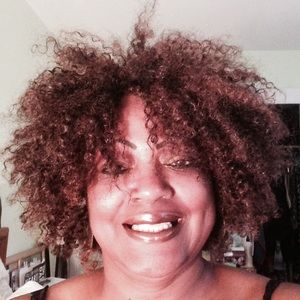 Meet your Posher, Deborah