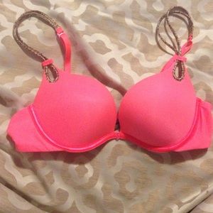 Hot pink Victoria's Secret push up bra