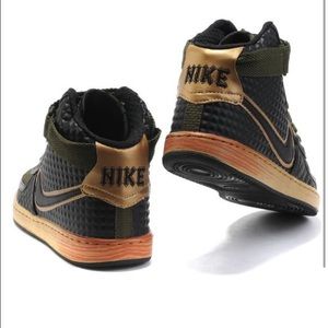 Nike Vandals Supreme