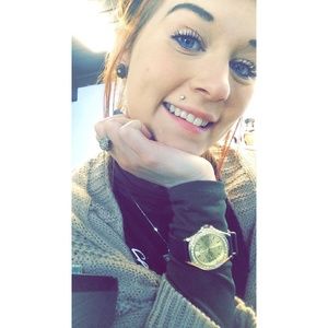 Meet your Posher, Lynda