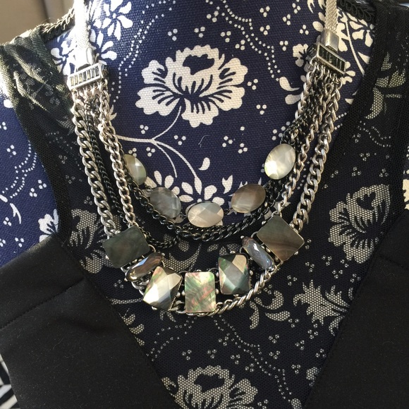 Kenneth Cole abalone shell necklace