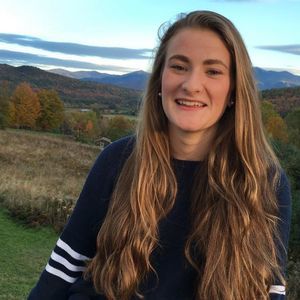 Meet your Posher, Elyssa