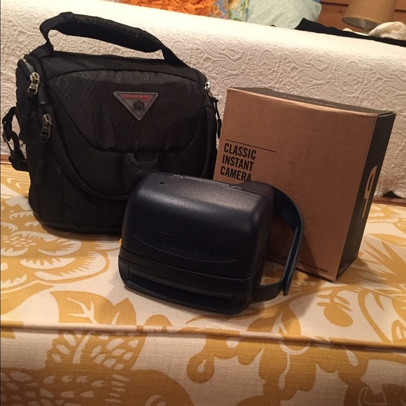 Polaroid Camera! - Picture 2 of 2