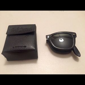 🕶 Folding Ray Ban Wayfarer w/ Case 🕶