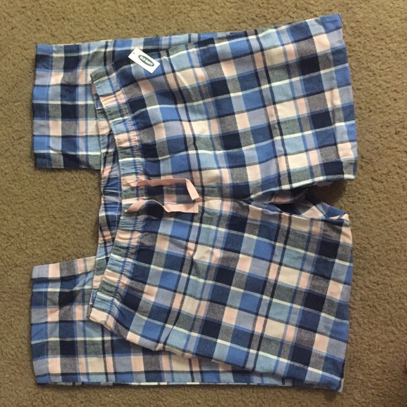 Brand new plaid old navy PJ pants! 💗💙 - Picture 3 of 3