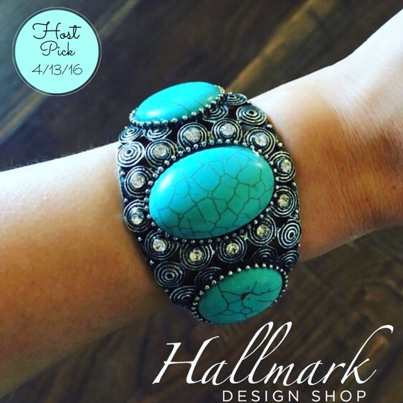 T&J Designs Jewelry - 🆑 CLOSET CLEAROUT ⛔️ Turquoise Statement Bracelet