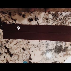 Maroon lululemon headband