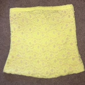 Yellow strapless top