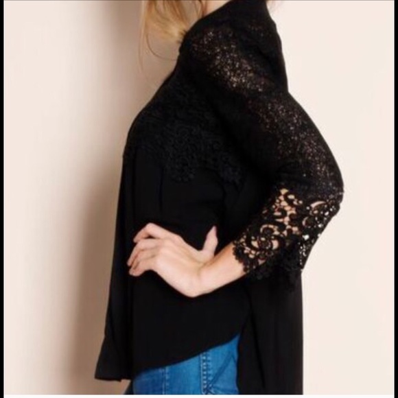 Lace sleeve top - Picture 2 of 3