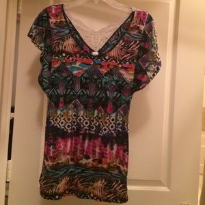 Colorful patterned blouse, lace back