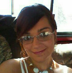 Meet your Posher, Crystal