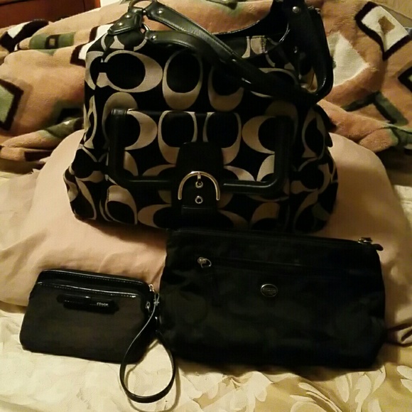 Coach - Picture 1 of 1