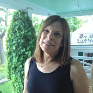 Meet your Posher, Phyllis